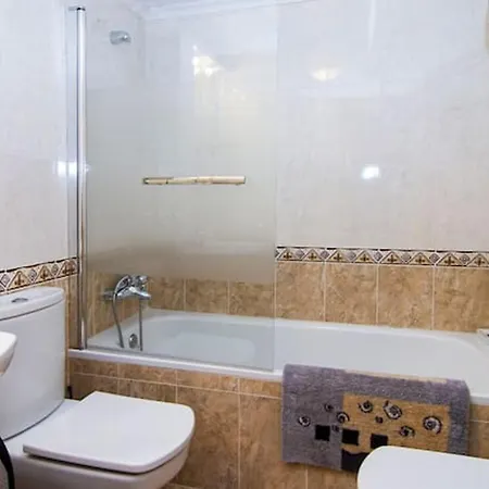 Lejlighed Modern In / 85 Sqm / Near The *
