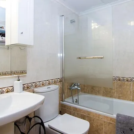 Modern In / 85 Sqm / Near The Lejlighed *