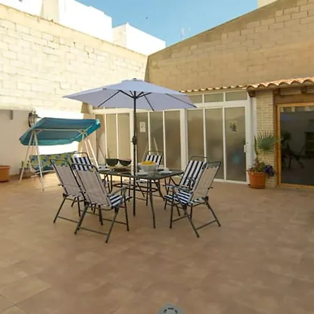 Lejlighed Modern In / 85 Sqm / Near The *